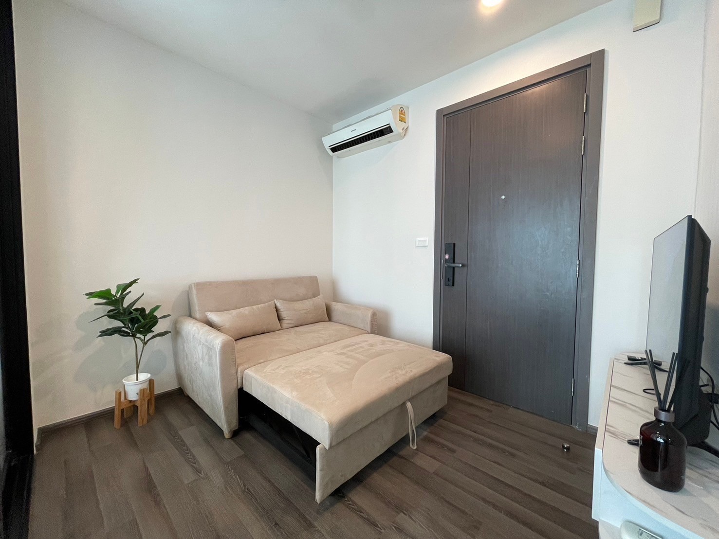 ประกาศฟรี! ซื้อ-ขาย-เช่า คอนโด บ้าน ทาวน์โฮม ที่ดิน และพื้นที่เชิงพาณิชย์ทั่วประเทศไทย ทุกทำเล ทุกงบประมาณ ไม่มีค่าใช้จ่าย ลงง่าย ขายไว เข้าถึงผู้ซื้อโดยตรง 5 520931pic4.jpg