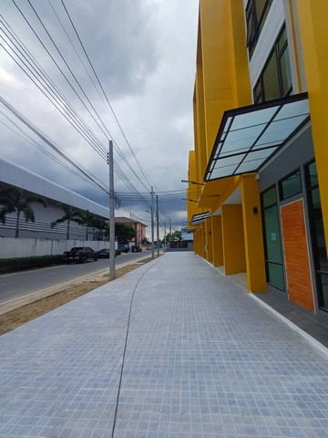 ประกาศฟรี! ซื้อ-ขาย-เช่า คอนโด บ้าน ทาวน์โฮม ที่ดิน และพื้นที่เชิงพาณิชย์ทั่วประเทศไทย ทุกทำเล ทุกงบประมาณ ไม่มีค่าใช้จ่าย ลงง่าย ขายไว เข้าถึงผู้ซื้อโดยตรง 4 518299pic3.jpg