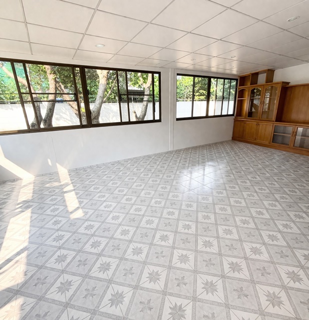 ประกาศฟรี! ซื้อ-ขาย-เช่า คอนโด บ้าน ทาวน์โฮม ที่ดิน และพื้นที่เชิงพาณิชย์ทั่วประเทศไทย ทุกทำเล ทุกงบประมาณ ไม่มีค่าใช้จ่าย ลงง่าย ขายไว เข้าถึงผู้ซื้อโดยตรง 5 261189pic4.jpg