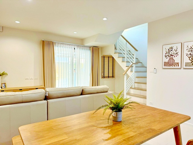 ประกาศฟรี! ซื้อ-ขาย-เช่า คอนโด บ้าน ทาวน์โฮม ที่ดิน และพื้นที่เชิงพาณิชย์ทั่วประเทศไทย ทุกทำเล ทุกงบประมาณ ไม่มีค่าใช้จ่าย ลงง่าย ขายไว เข้าถึงผู้ซื้อโดยตรง 4 261182pic3.jpg