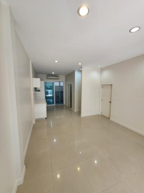 ประกาศฟรี! ซื้อ-ขาย-เช่า คอนโด บ้าน ทาวน์โฮม ที่ดิน และพื้นที่เชิงพาณิชย์ทั่วประเทศไทย ทุกทำเล ทุกงบประมาณ ไม่มีค่าใช้จ่าย ลงง่าย ขายไว เข้าถึงผู้ซื้อโดยตรง 3 520996pic2.jpg