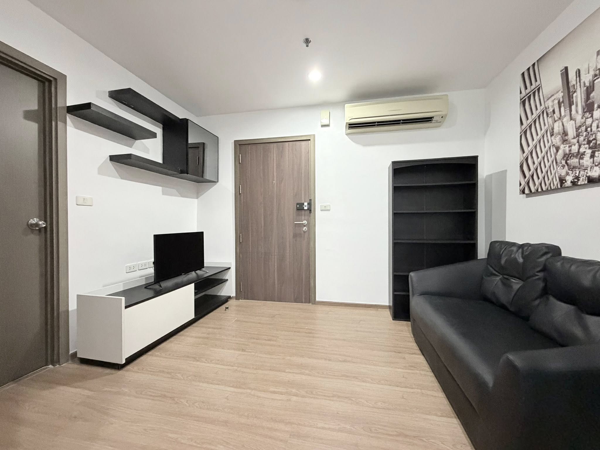 ประกาศฟรี! ซื้อ-ขาย-เช่า คอนโด บ้าน ทาวน์โฮม ที่ดิน และพื้นที่เชิงพาณิชย์ทั่วประเทศไทย ทุกทำเล ทุกงบประมาณ ไม่มีค่าใช้จ่าย ลงง่าย ขายไว เข้าถึงผู้ซื้อโดยตรง 5 520933pic4.jpg