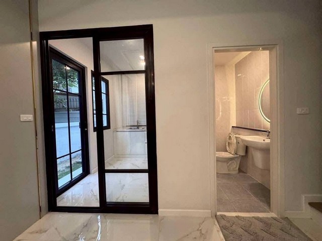 ประกาศฟรี! ซื้อ-ขาย-เช่า คอนโด บ้าน ทาวน์โฮม ที่ดิน และพื้นที่เชิงพาณิชย์ทั่วประเทศไทย ทุกทำเล ทุกงบประมาณ ไม่มีค่าใช้จ่าย ลงง่าย ขายไว เข้าถึงผู้ซื้อโดยตรง 4 318570pic3.jpg