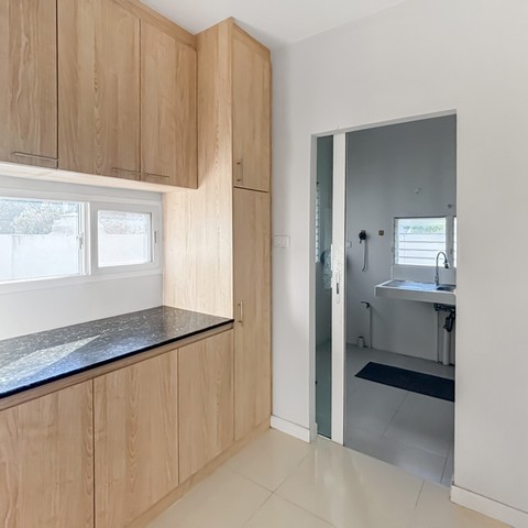 ประกาศฟรี! ซื้อ-ขาย-เช่า คอนโด บ้าน ทาวน์โฮม ที่ดิน และพื้นที่เชิงพาณิชย์ทั่วประเทศไทย ทุกทำเล ทุกงบประมาณ ไม่มีค่าใช้จ่าย ลงง่าย ขายไว เข้าถึงผู้ซื้อโดยตรง 5 318582pic4.jpg