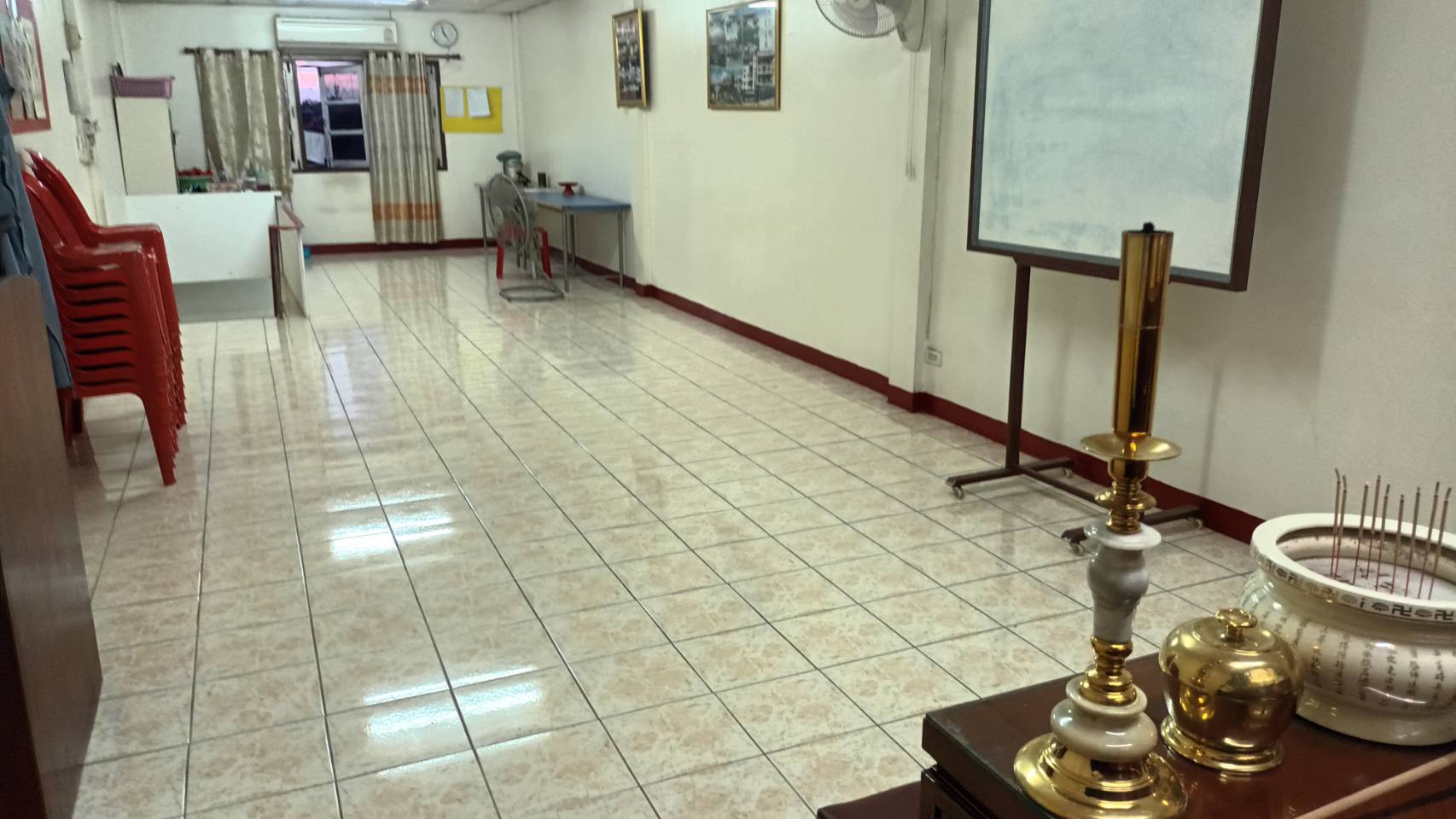 ประกาศฟรี! ซื้อ-ขาย-เช่า คอนโด บ้าน ทาวน์โฮม ที่ดิน และพื้นที่เชิงพาณิชย์ทั่วประเทศไทย ทุกทำเล ทุกงบประมาณ ไม่มีค่าใช้จ่าย ลงง่าย ขายไว เข้าถึงผู้ซื้อโดยตรง 3 318610pic2.jpg