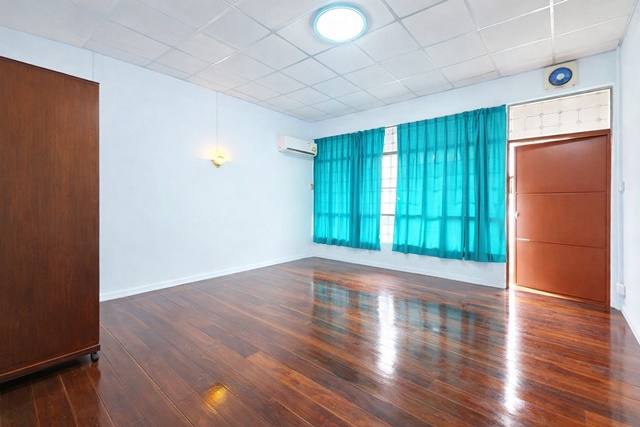 ประกาศฟรี! ซื้อ-ขาย-เช่า คอนโด บ้าน ทาวน์โฮม ที่ดิน และพื้นที่เชิงพาณิชย์ทั่วประเทศไทย ทุกทำเล ทุกงบประมาณ ไม่มีค่าใช้จ่าย ลงง่าย ขายไว เข้าถึงผู้ซื้อโดยตรง 5 261274pic4.jpg