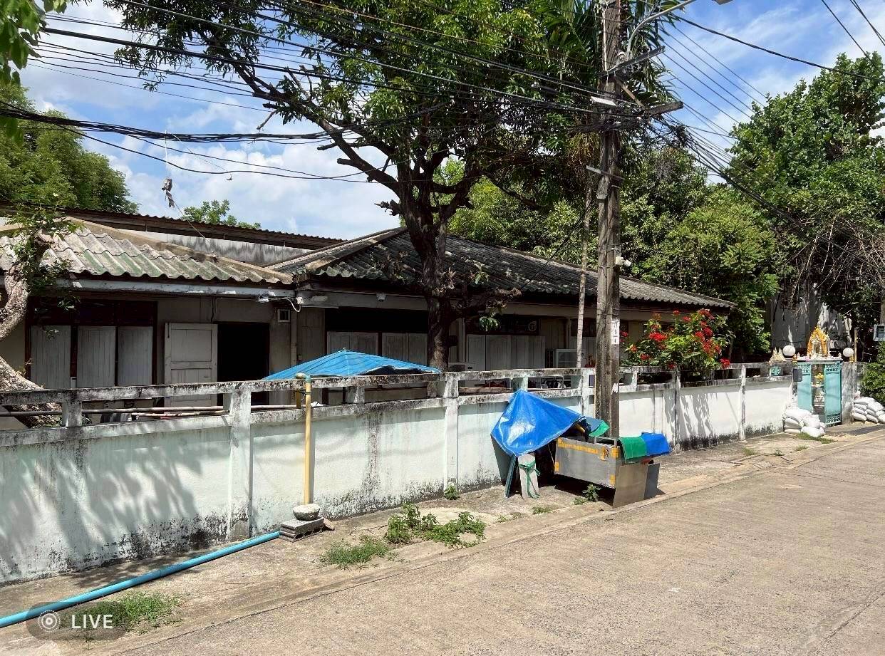 ประกาศฟรี! ซื้อ-ขาย-เช่า คอนโด บ้าน ทาวน์โฮม ที่ดิน และพื้นที่เชิงพาณิชย์ทั่วประเทศไทย ทุกทำเล ทุกงบประมาณ ไม่มีค่าใช้จ่าย ลงง่าย ขายไว เข้าถึงผู้ซื้อโดยตรง 4 318607pic3.jpg