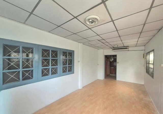 ประกาศฟรี! ซื้อ-ขาย-เช่า คอนโด บ้าน ทาวน์โฮม ที่ดิน และพื้นที่เชิงพาณิชย์ทั่วประเทศไทย ทุกทำเล ทุกงบประมาณ ไม่มีค่าใช้จ่าย ลงง่าย ขายไว เข้าถึงผู้ซื้อโดยตรง 4 318076pic3.jpg