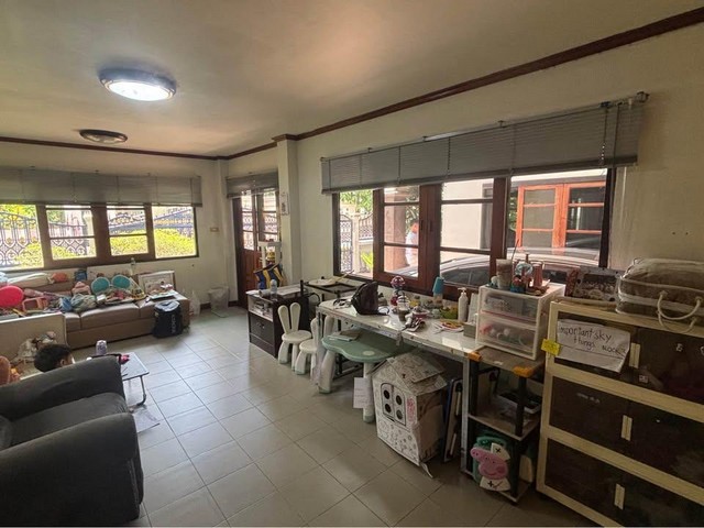 ประกาศฟรี! ซื้อ-ขาย-เช่า คอนโด บ้าน ทาวน์โฮม ที่ดิน และพื้นที่เชิงพาณิชย์ทั่วประเทศไทย ทุกทำเล ทุกงบประมาณ ไม่มีค่าใช้จ่าย ลงง่าย ขายไว เข้าถึงผู้ซื้อโดยตรง 3 520374pic2.jpg