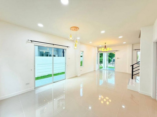 ประกาศฟรี! ซื้อ-ขาย-เช่า คอนโด บ้าน ทาวน์โฮม ที่ดิน และพื้นที่เชิงพาณิชย์ทั่วประเทศไทย ทุกทำเล ทุกงบประมาณ ไม่มีค่าใช้จ่าย ลงง่าย ขายไว เข้าถึงผู้ซื้อโดยตรง 3 302127pic2.jpg