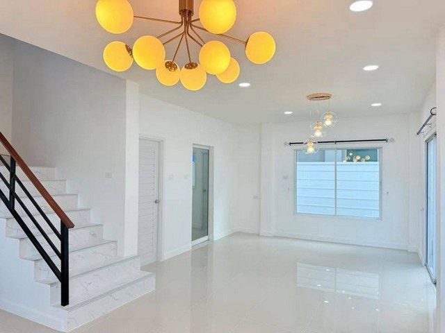 ประกาศฟรี! ซื้อ-ขาย-เช่า คอนโด บ้าน ทาวน์โฮม ที่ดิน และพื้นที่เชิงพาณิชย์ทั่วประเทศไทย ทุกทำเล ทุกงบประมาณ ไม่มีค่าใช้จ่าย ลงง่าย ขายไว เข้าถึงผู้ซื้อโดยตรง 5 302127pic4.jpg