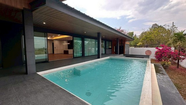 ประกาศฟรี! ซื้อ-ขาย-เช่า คอนโด บ้าน ทาวน์โฮม ที่ดิน และพื้นที่เชิงพาณิชย์ทั่วประเทศไทย ทุกทำเล ทุกงบประมาณ ไม่มีค่าใช้จ่าย ลงง่าย ขายไว เข้าถึงผู้ซื้อโดยตรง 2 261889pic1.jpg