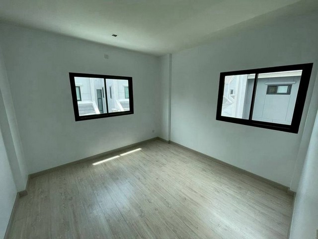 ประกาศฟรี! ซื้อ-ขาย-เช่า คอนโด บ้าน ทาวน์โฮม ที่ดิน และพื้นที่เชิงพาณิชย์ทั่วประเทศไทย ทุกทำเล ทุกงบประมาณ ไม่มีค่าใช้จ่าย ลงง่าย ขายไว เข้าถึงผู้ซื้อโดยตรง 5 261881pic4.jpg