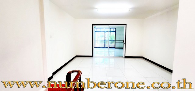 ประกาศฟรี! ซื้อ-ขาย-เช่า คอนโด บ้าน ทาวน์โฮม ที่ดิน และพื้นที่เชิงพาณิชย์ทั่วประเทศไทย ทุกทำเล ทุกงบประมาณ ไม่มีค่าใช้จ่าย ลงง่าย ขายไว เข้าถึงผู้ซื้อโดยตรง 5 253244pic4.jpg