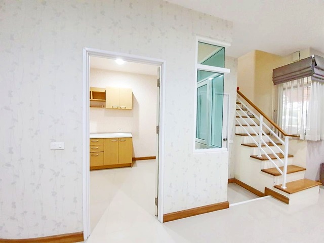 ประกาศฟรี! ซื้อ-ขาย-เช่า คอนโด บ้าน ทาวน์โฮม ที่ดิน และพื้นที่เชิงพาณิชย์ทั่วประเทศไทย ทุกทำเล ทุกงบประมาณ ไม่มีค่าใช้จ่าย ลงง่าย ขายไว เข้าถึงผู้ซื้อโดยตรง 4 318542pic3.jpg