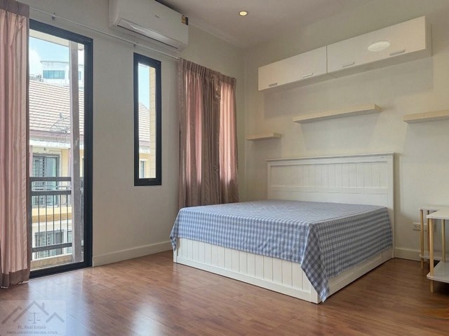 ประกาศฟรี! ซื้อ-ขาย-เช่า คอนโด บ้าน ทาวน์โฮม ที่ดิน และพื้นที่เชิงพาณิชย์ทั่วประเทศไทย ทุกทำเล ทุกงบประมาณ ไม่มีค่าใช้จ่าย ลงง่าย ขายไว เข้าถึงผู้ซื้อโดยตรง 4 521194pic3.jpg