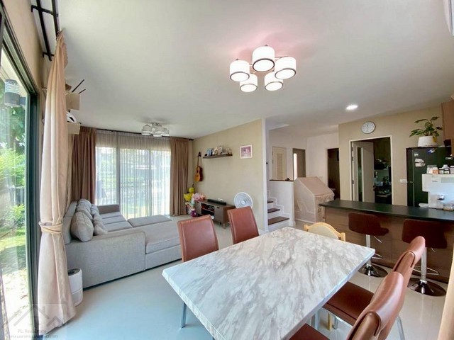 ประกาศฟรี! ซื้อ-ขาย-เช่า คอนโด บ้าน ทาวน์โฮม ที่ดิน และพื้นที่เชิงพาณิชย์ทั่วประเทศไทย ทุกทำเล ทุกงบประมาณ ไม่มีค่าใช้จ่าย ลงง่าย ขายไว เข้าถึงผู้ซื้อโดยตรง 5 521145pic4.jpg