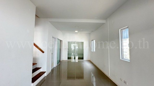 ประกาศฟรี! ซื้อ-ขาย-เช่า คอนโด บ้าน ทาวน์โฮม ที่ดิน และพื้นที่เชิงพาณิชย์ทั่วประเทศไทย ทุกทำเล ทุกงบประมาณ ไม่มีค่าใช้จ่าย ลงง่าย ขายไว เข้าถึงผู้ซื้อโดยตรง 5 294550pic4.jpg