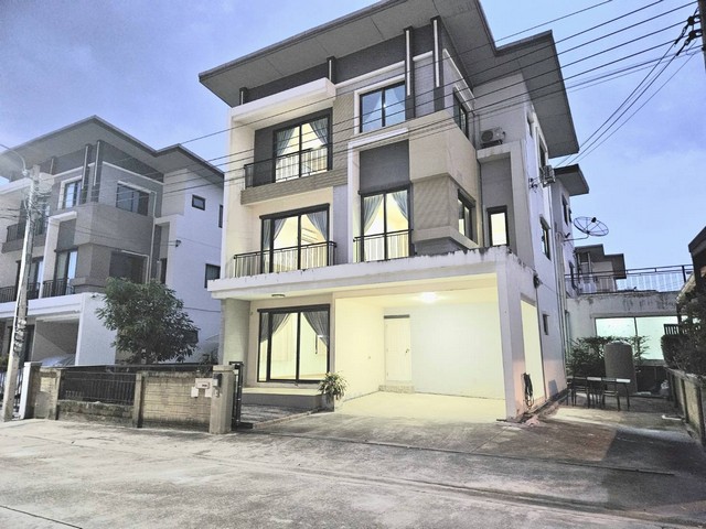 ประกาศฟรี! ซื้อ-ขาย-เช่า คอนโด บ้าน ทาวน์โฮม ที่ดิน และพื้นที่เชิงพาณิชย์ทั่วประเทศไทย ทุกทำเล ทุกงบประมาณ ไม่มีค่าใช้จ่าย ลงง่าย ขายไว เข้าถึงผู้ซื้อโดยตรง 2 165867pic1.jpg