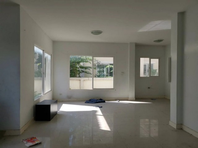 ประกาศฟรี! ซื้อ-ขาย-เช่า คอนโด บ้าน ทาวน์โฮม ที่ดิน และพื้นที่เชิงพาณิชย์ทั่วประเทศไทย ทุกทำเล ทุกงบประมาณ ไม่มีค่าใช้จ่าย ลงง่าย ขายไว เข้าถึงผู้ซื้อโดยตรง 5 261955pic4.jpg