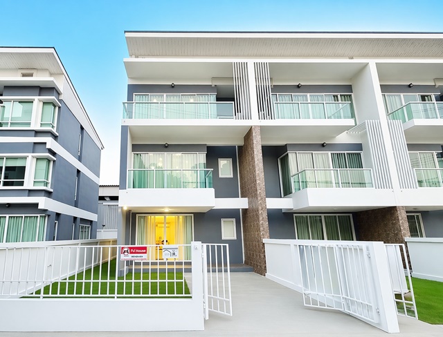 ประกาศฟรี! ซื้อ-ขาย-เช่า คอนโด บ้าน ทาวน์โฮม ที่ดิน และพื้นที่เชิงพาณิชย์ทั่วประเทศไทย ทุกทำเล ทุกงบประมาณ ไม่มีค่าใช้จ่าย ลงง่าย ขายไว เข้าถึงผู้ซื้อโดยตรง 2 318665pic1.jpg