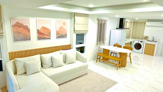 ประกาศฟรี! ซื้อ-ขาย-เช่า คอนโด บ้าน ทาวน์โฮม ที่ดิน และพื้นที่เชิงพาณิชย์ทั่วประเทศไทย ทุกทำเล ทุกงบประมาณ ไม่มีค่าใช้จ่าย ลงง่าย ขายไว เข้าถึงผู้ซื้อโดยตรง 3 318665pic2.jpg