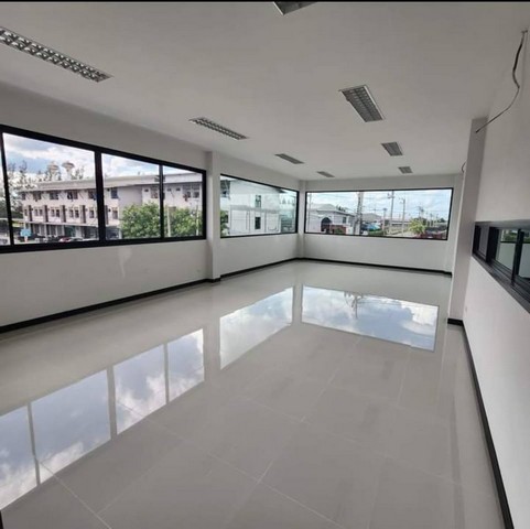 ประกาศฟรี! ซื้อ-ขาย-เช่า คอนโด บ้าน ทาวน์โฮม ที่ดิน และพื้นที่เชิงพาณิชย์ทั่วประเทศไทย ทุกทำเล ทุกงบประมาณ ไม่มีค่าใช้จ่าย ลงง่าย ขายไว เข้าถึงผู้ซื้อโดยตรง 5 318689pic4.jpg