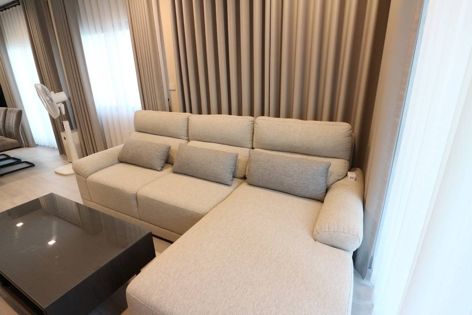 ประกาศฟรี! ซื้อ-ขาย-เช่า คอนโด บ้าน ทาวน์โฮม ที่ดิน และพื้นที่เชิงพาณิชย์ทั่วประเทศไทย ทุกทำเล ทุกงบประมาณ ไม่มีค่าใช้จ่าย ลงง่าย ขายไว เข้าถึงผู้ซื้อโดยตรง 3 307284pic2.jpg