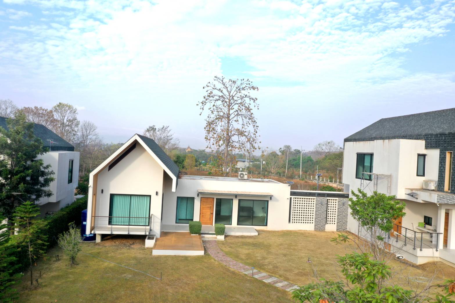 ประกาศฟรี! ซื้อ-ขาย-เช่า คอนโด บ้าน ทาวน์โฮม ที่ดิน และพื้นที่เชิงพาณิชย์ทั่วประเทศไทย ทุกทำเล ทุกงบประมาณ ไม่มีค่าใช้จ่าย ลงง่าย ขายไว เข้าถึงผู้ซื้อโดยตรง 4 279870pic3.jpg