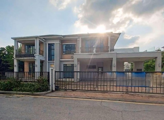 ประกาศฟรี! ซื้อ-ขาย-เช่า คอนโด บ้าน ทาวน์โฮม ที่ดิน และพื้นที่เชิงพาณิชย์ทั่วประเทศไทย ทุกทำเล ทุกงบประมาณ ไม่มีค่าใช้จ่าย ลงง่าย ขายไว เข้าถึงผู้ซื้อโดยตรง 2 261087pic1.jpg