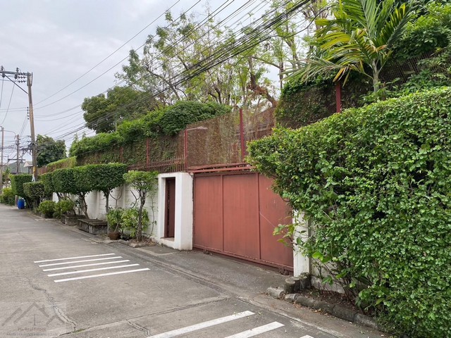 ประกาศฟรี! ซื้อ-ขาย-เช่า คอนโด บ้าน ทาวน์โฮม ที่ดิน และพื้นที่เชิงพาณิชย์ทั่วประเทศไทย ทุกทำเล ทุกงบประมาณ ไม่มีค่าใช้จ่าย ลงง่าย ขายไว เข้าถึงผู้ซื้อโดยตรง 2 521568pic1.jpg