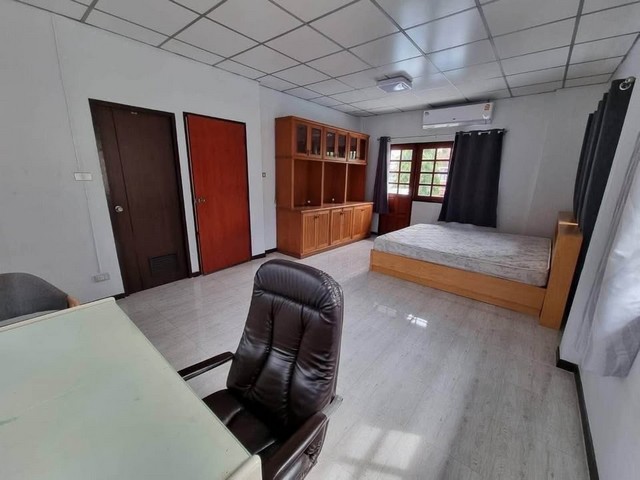 ประกาศฟรี! ซื้อ-ขาย-เช่า คอนโด บ้าน ทาวน์โฮม ที่ดิน และพื้นที่เชิงพาณิชย์ทั่วประเทศไทย ทุกทำเล ทุกงบประมาณ ไม่มีค่าใช้จ่าย ลงง่าย ขายไว เข้าถึงผู้ซื้อโดยตรง 5 521558pic4.jpg