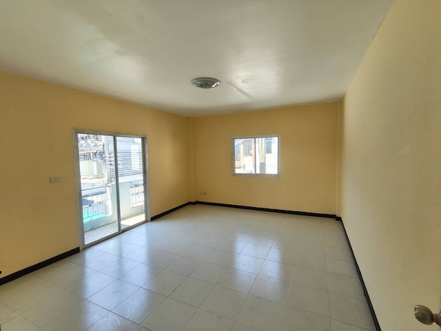 ประกาศฟรี! ซื้อ-ขาย-เช่า คอนโด บ้าน ทาวน์โฮม ที่ดิน และพื้นที่เชิงพาณิชย์ทั่วประเทศไทย ทุกทำเล ทุกงบประมาณ ไม่มีค่าใช้จ่าย ลงง่าย ขายไว เข้าถึงผู้ซื้อโดยตรง 3 518941pic2.jpg