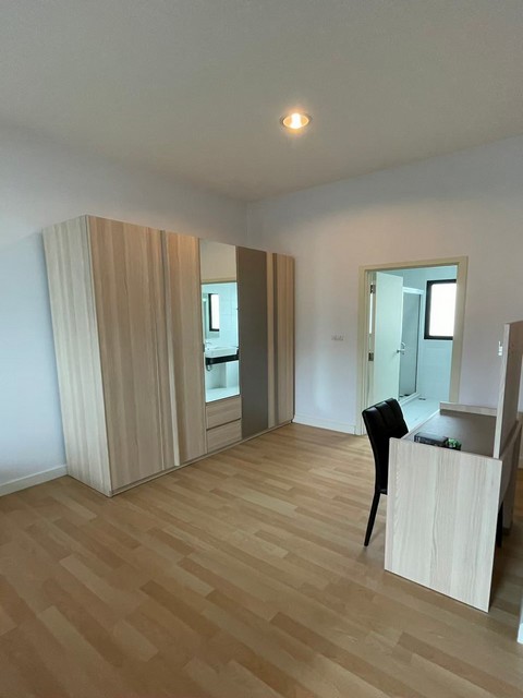 ประกาศฟรี! ซื้อ-ขาย-เช่า คอนโด บ้าน ทาวน์โฮม ที่ดิน และพื้นที่เชิงพาณิชย์ทั่วประเทศไทย ทุกทำเล ทุกงบประมาณ ไม่มีค่าใช้จ่าย ลงง่าย ขายไว เข้าถึงผู้ซื้อโดยตรง 5 518882pic4.jpg