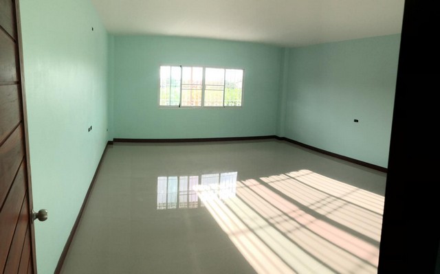 ประกาศฟรี! ซื้อ-ขาย-เช่า คอนโด บ้าน ทาวน์โฮม ที่ดิน และพื้นที่เชิงพาณิชย์ทั่วประเทศไทย ทุกทำเล ทุกงบประมาณ ไม่มีค่าใช้จ่าย ลงง่าย ขายไว เข้าถึงผู้ซื้อโดยตรง 4 521770pic3.jpg