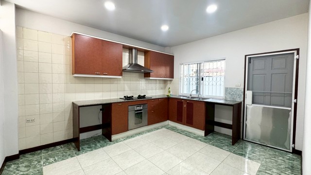 ประกาศฟรี! ซื้อ-ขาย-เช่า คอนโด บ้าน ทาวน์โฮม ที่ดิน และพื้นที่เชิงพาณิชย์ทั่วประเทศไทย ทุกทำเล ทุกงบประมาณ ไม่มีค่าใช้จ่าย ลงง่าย ขายไว เข้าถึงผู้ซื้อโดยตรง 5 262274pic4.jpg