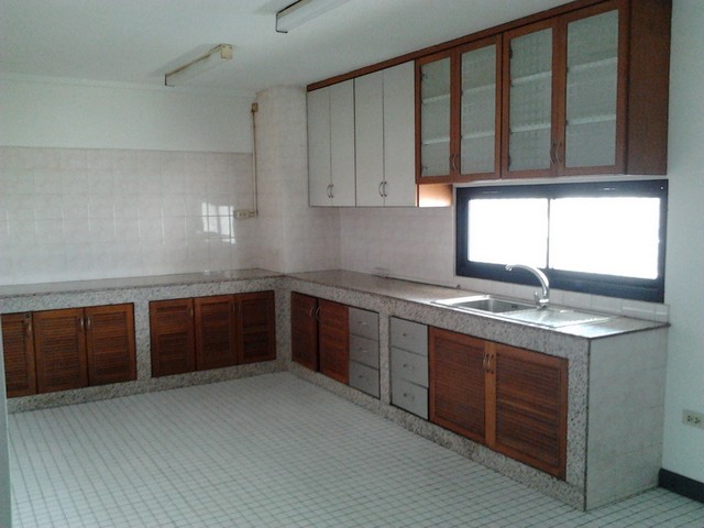 ประกาศฟรี! ซื้อ-ขาย-เช่า คอนโด บ้าน ทาวน์โฮม ที่ดิน และพื้นที่เชิงพาณิชย์ทั่วประเทศไทย ทุกทำเล ทุกงบประมาณ ไม่มีค่าใช้จ่าย ลงง่าย ขายไว เข้าถึงผู้ซื้อโดยตรง 5 5554pic4.jpg