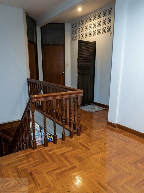 ประกาศฟรี! ซื้อ-ขาย-เช่า คอนโด บ้าน ทาวน์โฮม ที่ดิน และพื้นที่เชิงพาณิชย์ทั่วประเทศไทย ทุกทำเล ทุกงบประมาณ ไม่มีค่าใช้จ่าย ลงง่าย ขายไว เข้าถึงผู้ซื้อโดยตรง 3 521787pic2.jpg