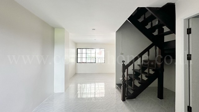 ประกาศฟรี! ซื้อ-ขาย-เช่า คอนโด บ้าน ทาวน์โฮม ที่ดิน และพื้นที่เชิงพาณิชย์ทั่วประเทศไทย ทุกทำเล ทุกงบประมาณ ไม่มีค่าใช้จ่าย ลงง่าย ขายไว เข้าถึงผู้ซื้อโดยตรง 5 221994pic4.jpg