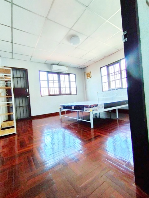 ประกาศฟรี! ซื้อ-ขาย-เช่า คอนโด บ้าน ทาวน์โฮม ที่ดิน และพื้นที่เชิงพาณิชย์ทั่วประเทศไทย ทุกทำเล ทุกงบประมาณ ไม่มีค่าใช้จ่าย ลงง่าย ขายไว เข้าถึงผู้ซื้อโดยตรง 3 318852pic2.jpg