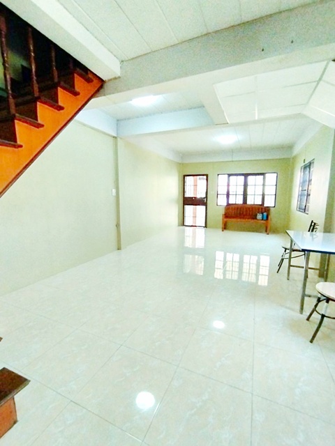 ประกาศฟรี! ซื้อ-ขาย-เช่า คอนโด บ้าน ทาวน์โฮม ที่ดิน และพื้นที่เชิงพาณิชย์ทั่วประเทศไทย ทุกทำเล ทุกงบประมาณ ไม่มีค่าใช้จ่าย ลงง่าย ขายไว เข้าถึงผู้ซื้อโดยตรง 4 318852pic3.jpg