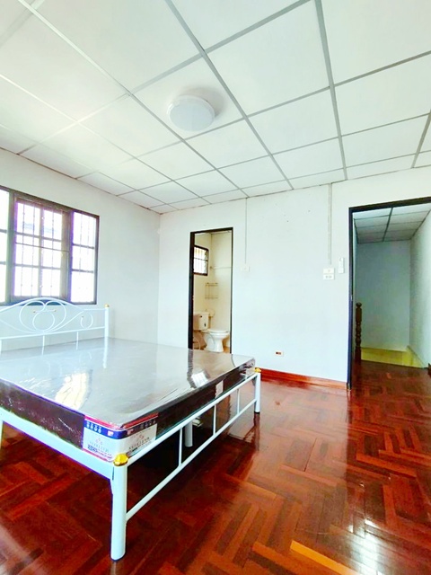 ประกาศฟรี! ซื้อ-ขาย-เช่า คอนโด บ้าน ทาวน์โฮม ที่ดิน และพื้นที่เชิงพาณิชย์ทั่วประเทศไทย ทุกทำเล ทุกงบประมาณ ไม่มีค่าใช้จ่าย ลงง่าย ขายไว เข้าถึงผู้ซื้อโดยตรง 5 318852pic4.jpg