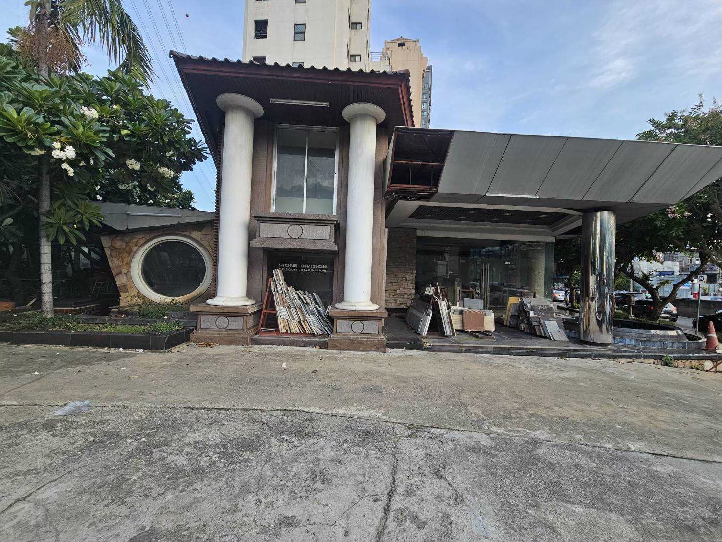 ประกาศฟรี! ซื้อ-ขาย-เช่า คอนโด บ้าน ทาวน์โฮม ที่ดิน และพื้นที่เชิงพาณิชย์ทั่วประเทศไทย ทุกทำเล ทุกงบประมาณ ไม่มีค่าใช้จ่าย ลงง่าย ขายไว เข้าถึงผู้ซื้อโดยตรง 5 318872pic4.jpg