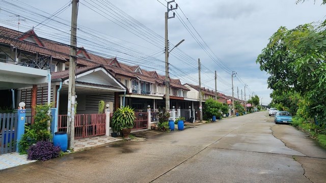 ประกาศฟรี! ซื้อ-ขาย-เช่า คอนโด บ้าน ทาวน์โฮม ที่ดิน และพื้นที่เชิงพาณิชย์ทั่วประเทศไทย ทุกทำเล ทุกงบประมาณ ไม่มีค่าใช้จ่าย ลงง่าย ขายไว เข้าถึงผู้ซื้อโดยตรง 5 262705pic4.jpg