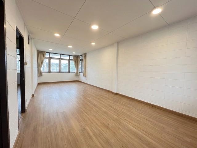 ประกาศฟรี! ซื้อ-ขาย-เช่า คอนโด บ้าน ทาวน์โฮม ที่ดิน และพื้นที่เชิงพาณิชย์ทั่วประเทศไทย ทุกทำเล ทุกงบประมาณ ไม่มีค่าใช้จ่าย ลงง่าย ขายไว เข้าถึงผู้ซื้อโดยตรง 5 521842pic4.jpg