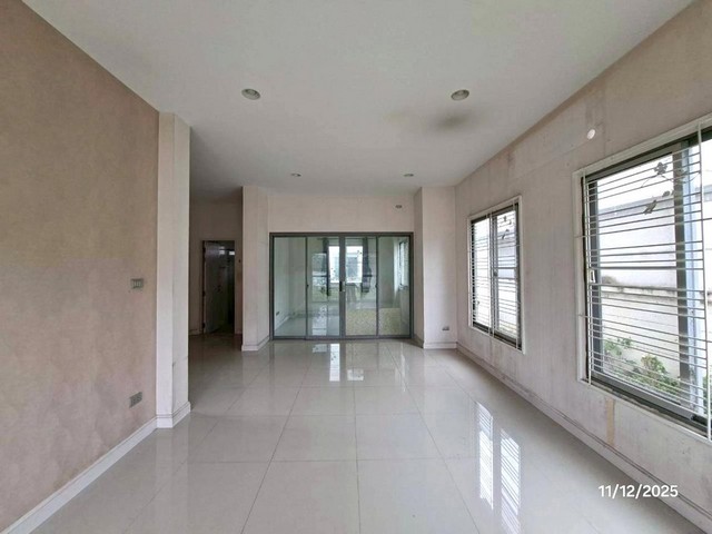 ประกาศฟรี! ซื้อ-ขาย-เช่า คอนโด บ้าน ทาวน์โฮม ที่ดิน และพื้นที่เชิงพาณิชย์ทั่วประเทศไทย ทุกทำเล ทุกงบประมาณ ไม่มีค่าใช้จ่าย ลงง่าย ขายไว เข้าถึงผู้ซื้อโดยตรง 3 262223pic2.jpg