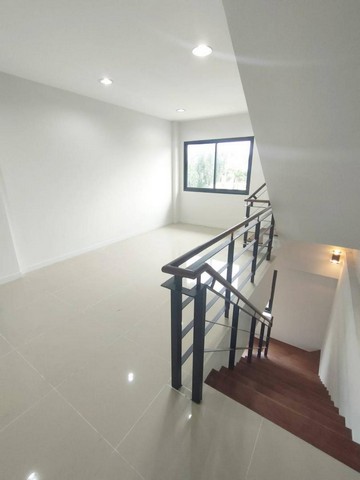 ประกาศฟรี! ซื้อ-ขาย-เช่า คอนโด บ้าน ทาวน์โฮม ที่ดิน และพื้นที่เชิงพาณิชย์ทั่วประเทศไทย ทุกทำเล ทุกงบประมาณ ไม่มีค่าใช้จ่าย ลงง่าย ขายไว เข้าถึงผู้ซื้อโดยตรง 5 519245pic4.jpg