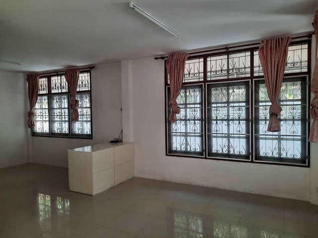 ประกาศฟรี! ซื้อ-ขาย-เช่า คอนโด บ้าน ทาวน์โฮม ที่ดิน และพื้นที่เชิงพาณิชย์ทั่วประเทศไทย ทุกทำเล ทุกงบประมาณ ไม่มีค่าใช้จ่าย ลงง่าย ขายไว เข้าถึงผู้ซื้อโดยตรง 5 522109pic4.jpg