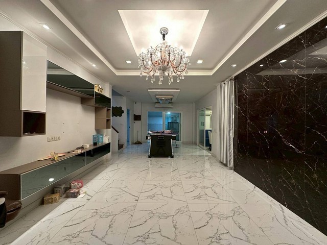 ประกาศฟรี! ซื้อ-ขาย-เช่า คอนโด บ้าน ทาวน์โฮม ที่ดิน และพื้นที่เชิงพาณิชย์ทั่วประเทศไทย ทุกทำเล ทุกงบประมาณ ไม่มีค่าใช้จ่าย ลงง่าย ขายไว เข้าถึงผู้ซื้อโดยตรง 5 522113pic4.jpg