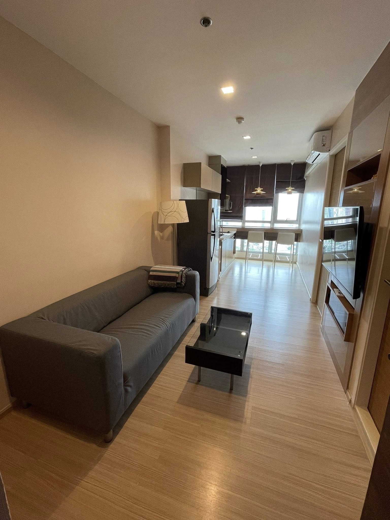 ประกาศฟรี! ซื้อ-ขาย-เช่า คอนโด บ้าน ทาวน์โฮม ที่ดิน และพื้นที่เชิงพาณิชย์ทั่วประเทศไทย ทุกทำเล ทุกงบประมาณ ไม่มีค่าใช้จ่าย ลงง่าย ขายไว เข้าถึงผู้ซื้อโดยตรง 3 521382pic2.jpg